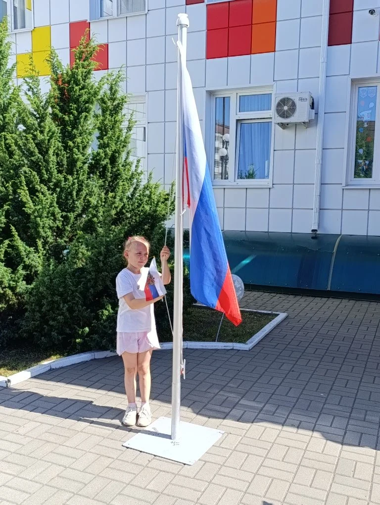 Сегодня в нашем детском саду прошёл настоящий праздник единства, посвящённый Дню России...