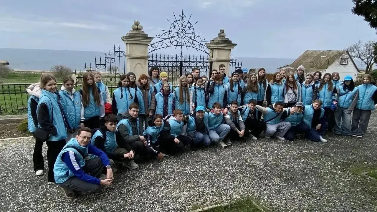 Паломническая служба «Лука» организовала три поездки в Новый Херсонес для одаренных детей из Всеросс