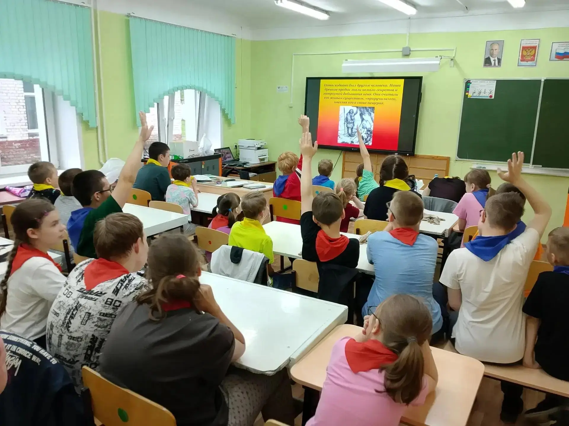 Сегодня в нашем лагере прошёл увлекательный День пожарной безопасности! 

Весь день мы играли в кома
