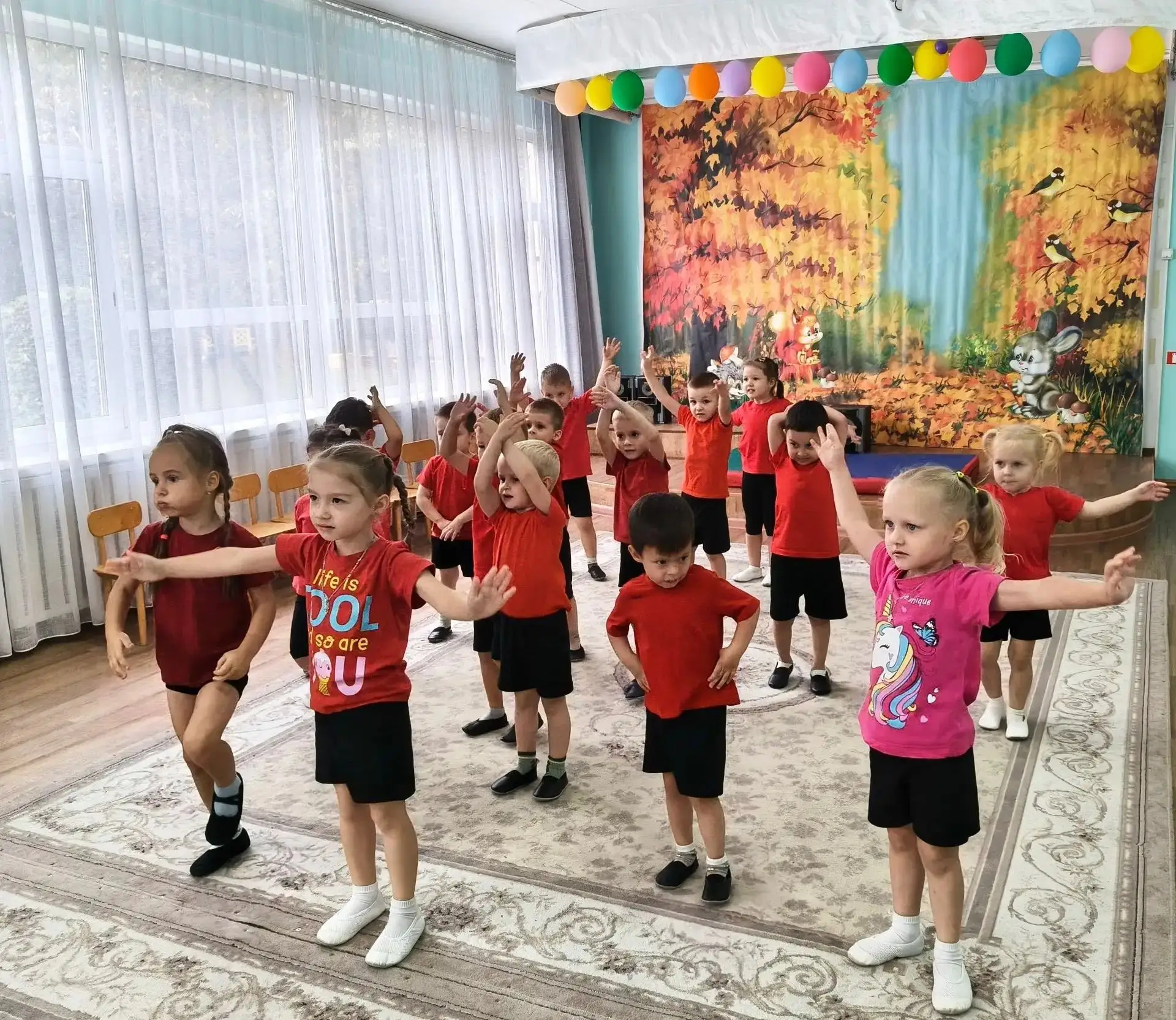 Кто спортом занимается, тот силы набирается!