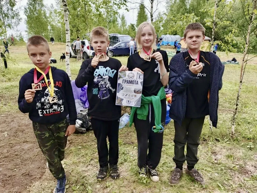 🏕️5-7 июня состоялся туристский слёт в пгт Монастырщина, в котором приняли участие команды кадетско