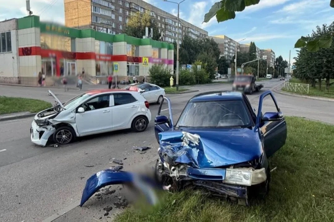❗️ДТП с участием двух неопытных водителей стало причиной травм 22-летнего тамбовчанина. 

По информа