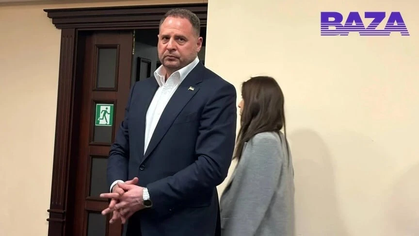 Уже завтра Андрею Ермаку изберут меру пресечения в суде. «База» рассказывает, что известно о деле эк