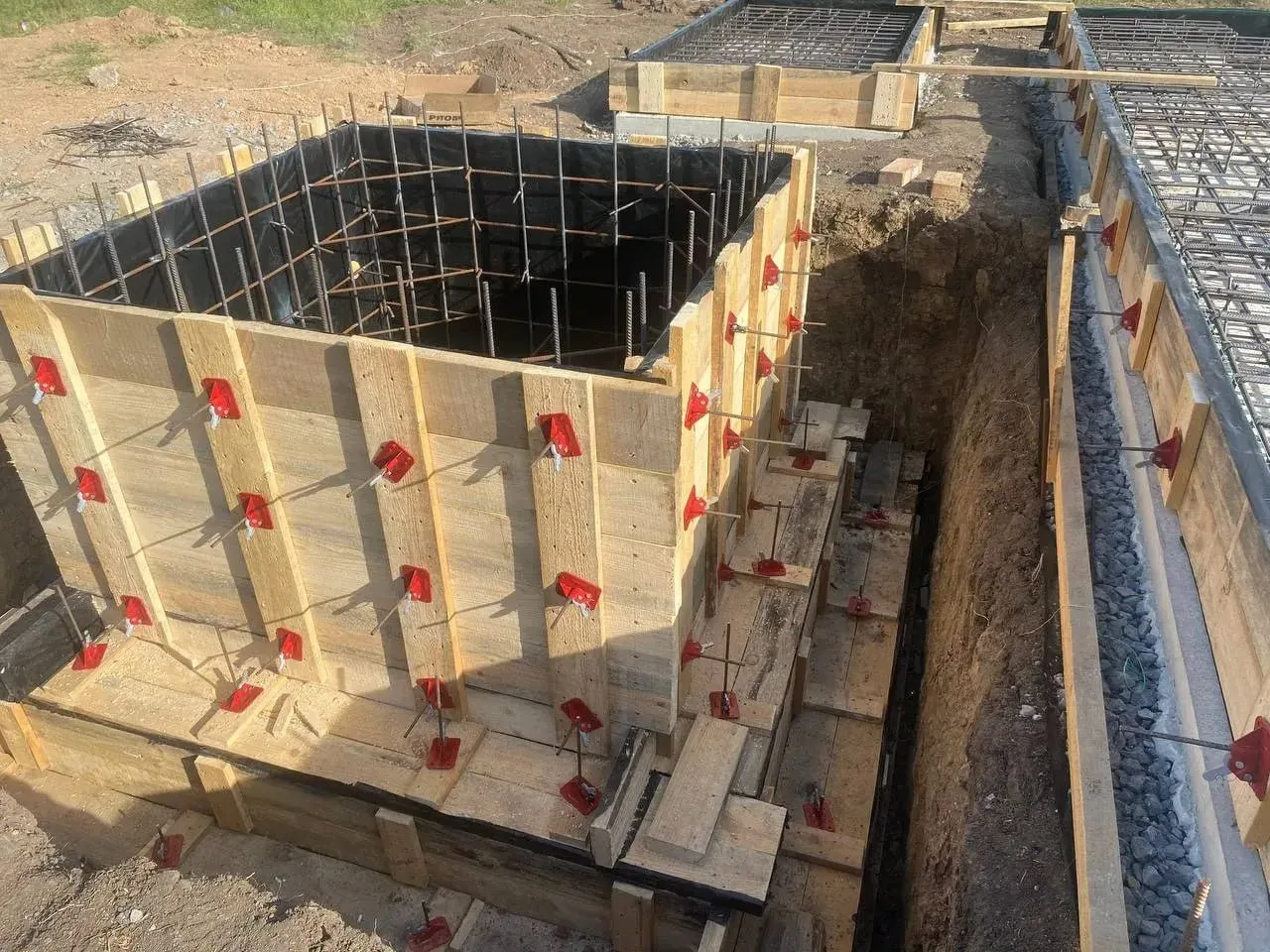 В Новгородковке шефы приступили к устройству фундаментов под будущую газовую котельную  В поселке Но