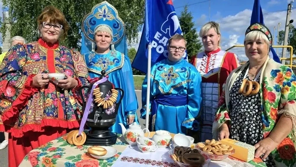 🏡 «День двора» в Шумерле: праздник, который объединяет сердца.

Сегодня в Шумерле состоялся замечат