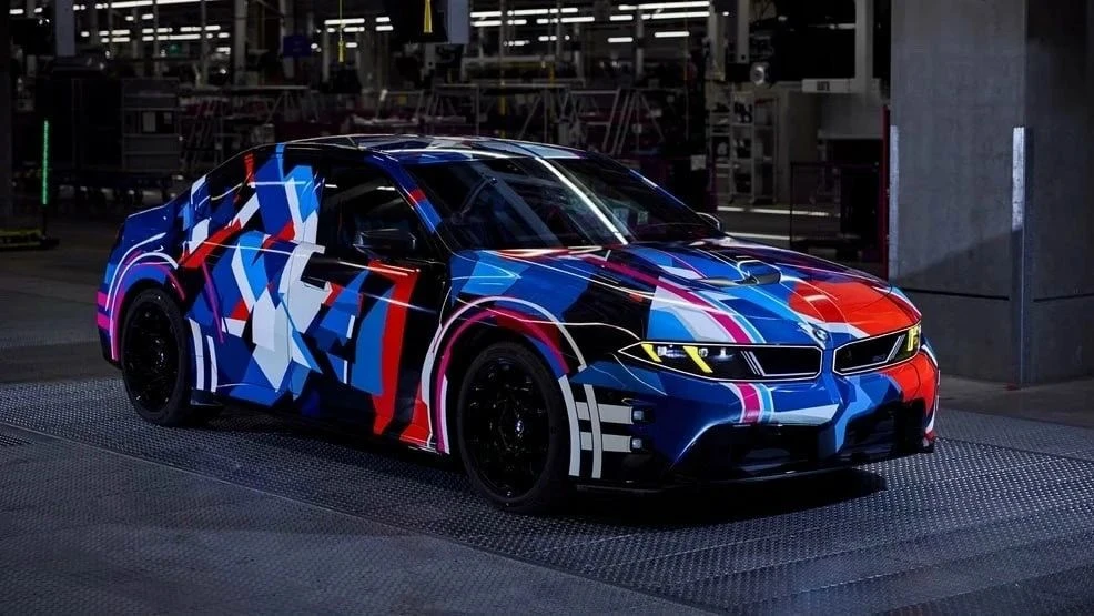 BMW показал электрический M3: четыре мотора и более 800 сил