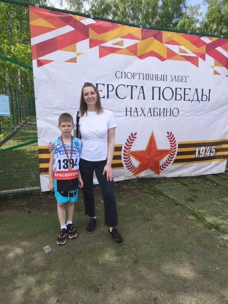 1А, 1В и 1Г тоже не остались в стороне, наши юные участники старались со всех сил 🌟🌟🌟