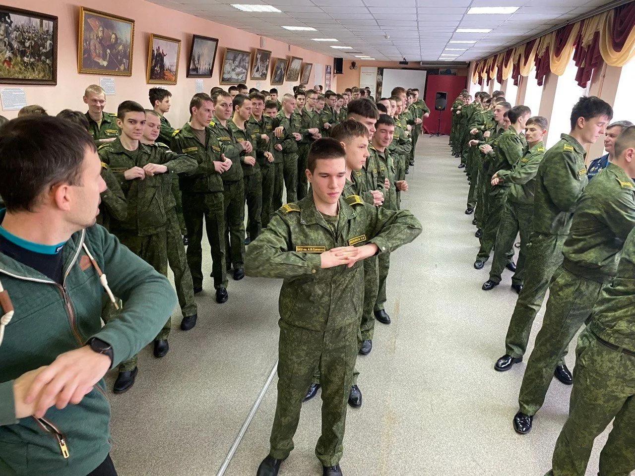 В рамках реализации проекта «Зарядка в школы» и в целях популяризации физической активности у обучаю