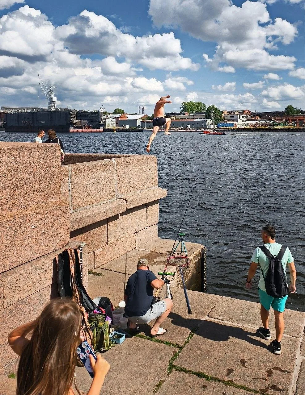 Доброе утро, Васька!

Вот вам фото для бодрости и решительности! 😄

📷 Борис Конов

Подписывайтесь 