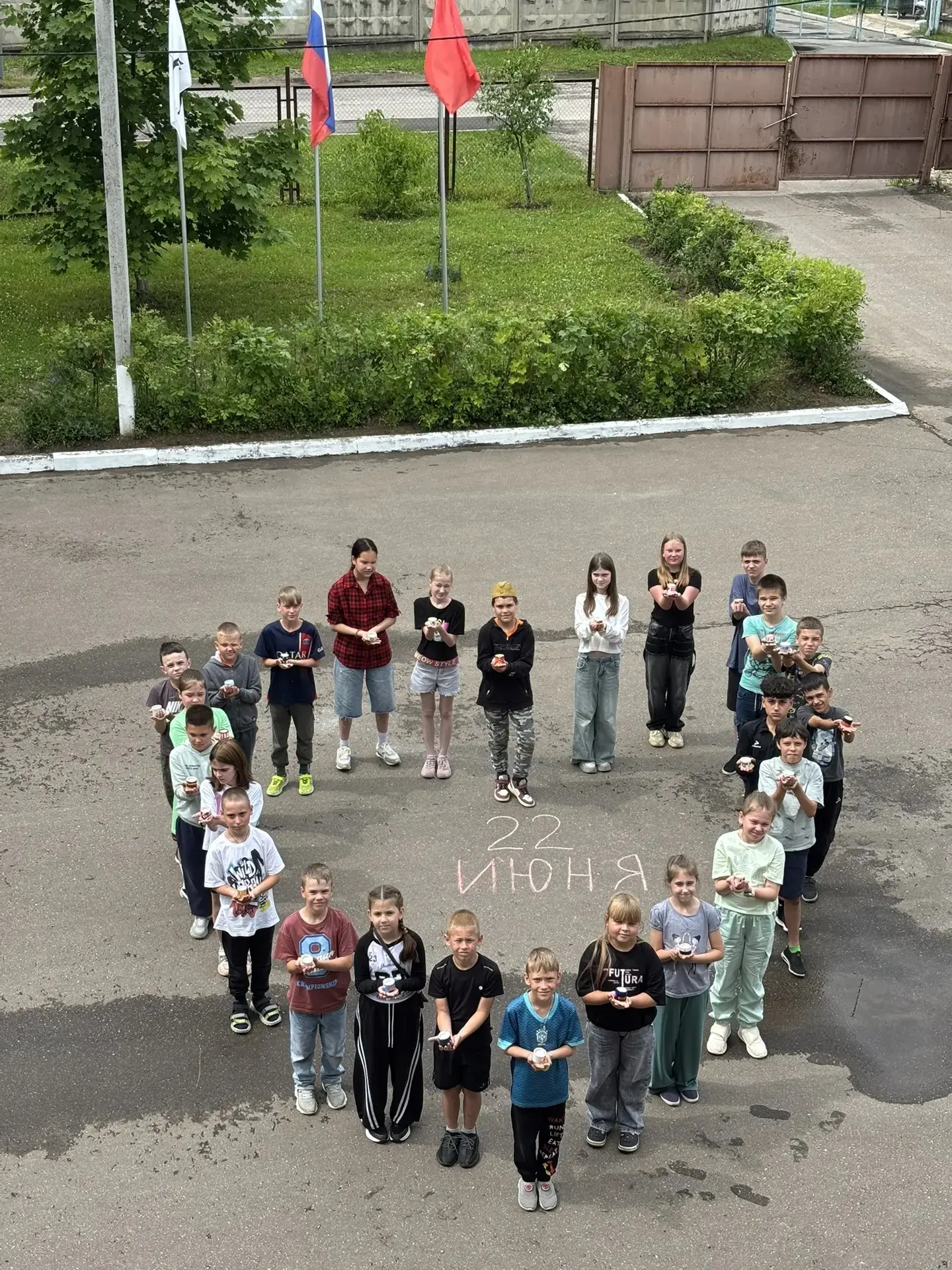 🇷🇺Акция «Свеча памяти» в пришкольном лагере на Талицком 
  📢День  памяти и скорби отмечается 22 и