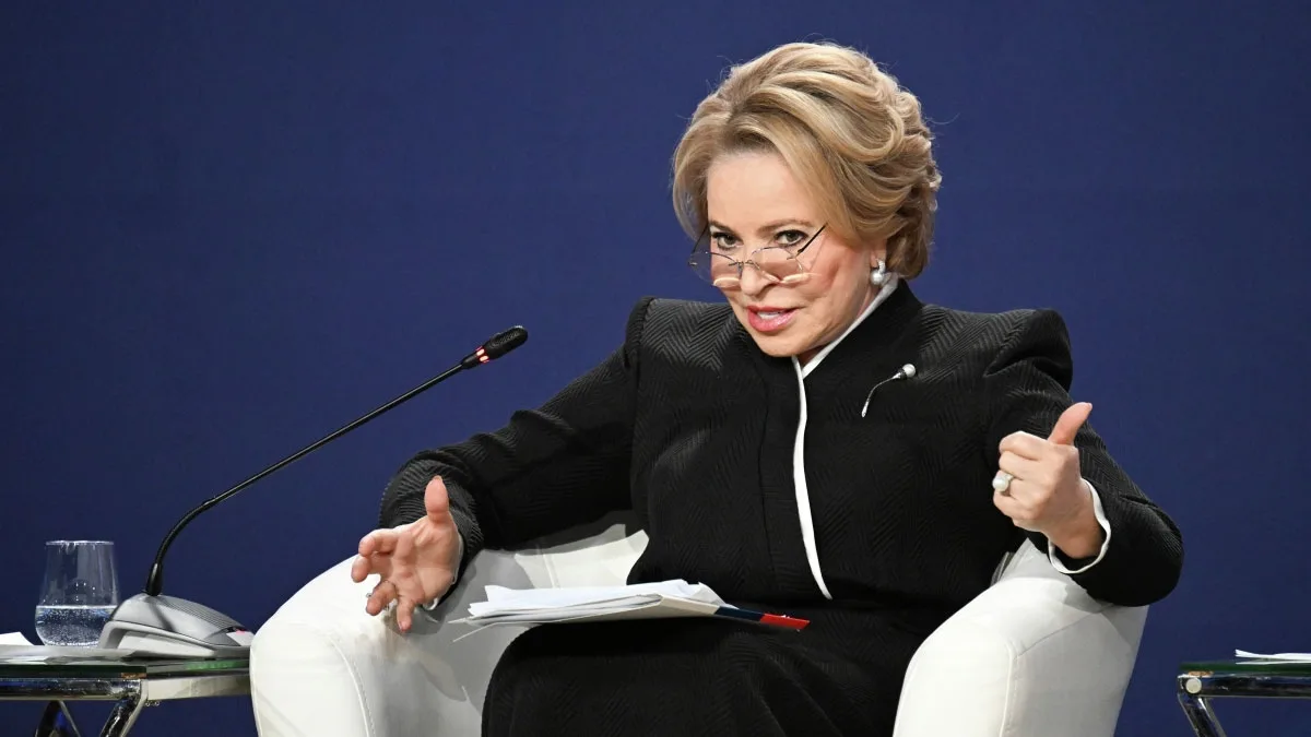 РФ будет вынуждена выпустить рекомендацию для туристов не посещать Армению, если республика продолжи