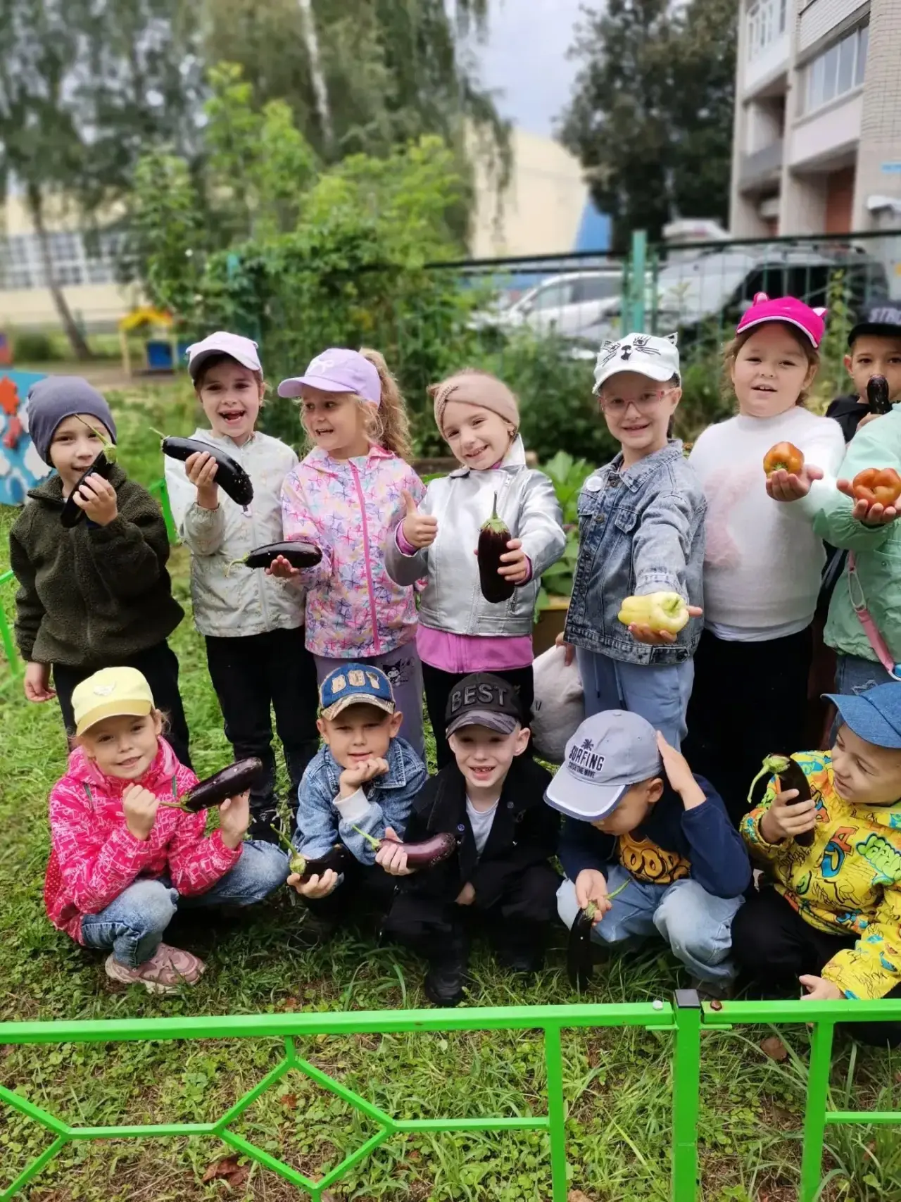 Сегодня в старшей гр. 2 прошёл тиматический день "Подарки лета". Лето - это не только т...