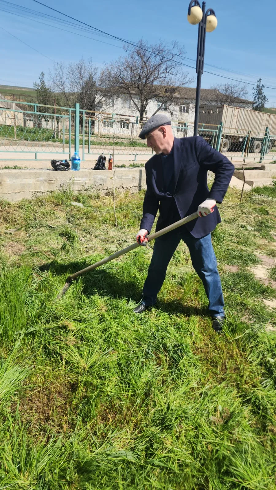 Сегодня , 18 апреля 2026 года сотрудники Администрации села , школьный коллектив, депут...