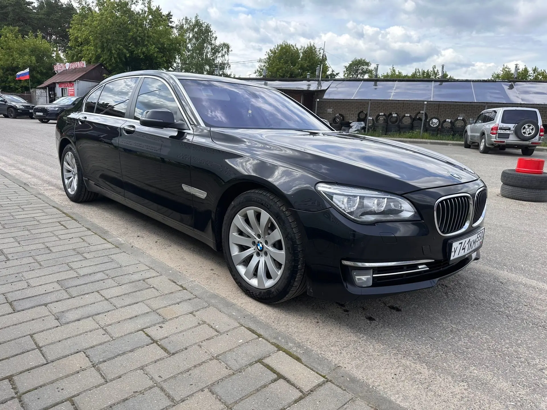 BMW 7 2012 год