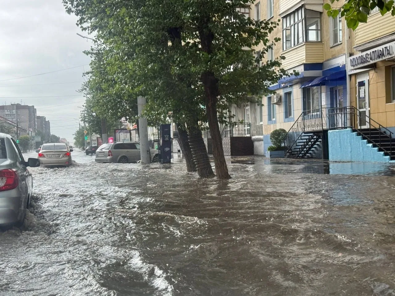 Курган после дождя 

Фото: ГТРК Курган