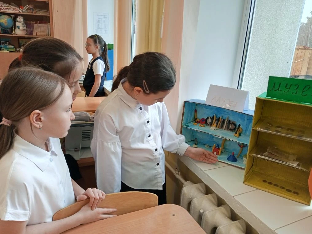 18 мая - Международный день музеев . Международный день музеев празднуется во всём мире с 1977 года.