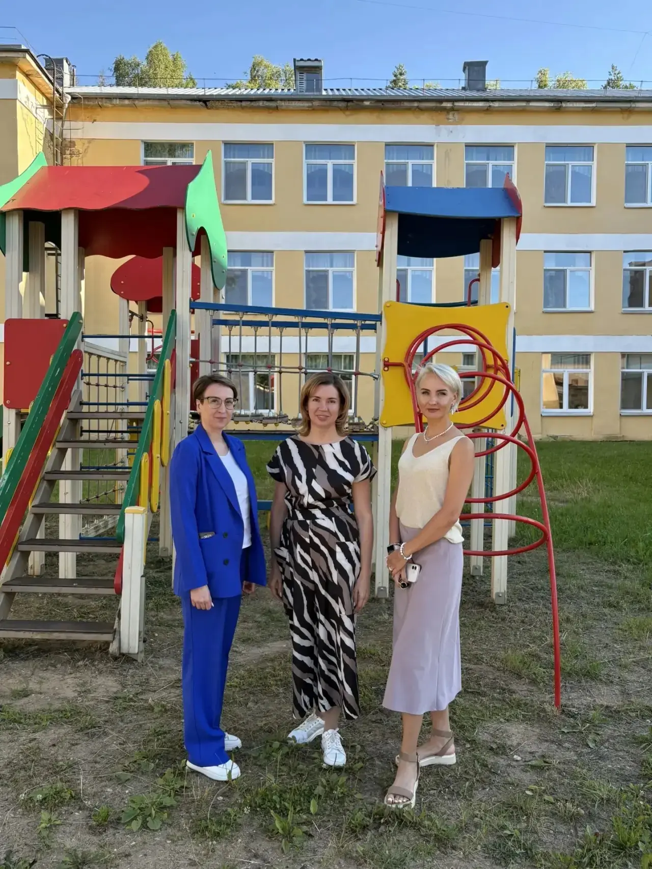🏫В рамках рабочей поездки посетила Ярцевскую школу-интернат. 

✅Вместе с директором Анастасией Аксе