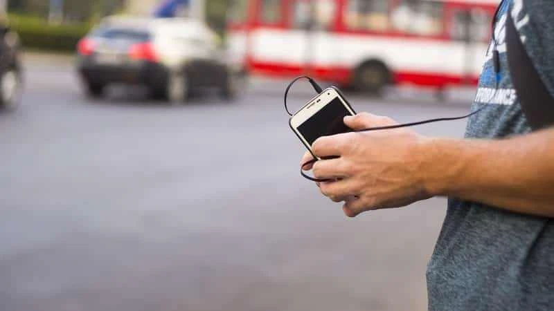 ❗️Переходить по подозрительным ссылкам и передавать свои данные нельзя

В Стерлитамаке местный жител