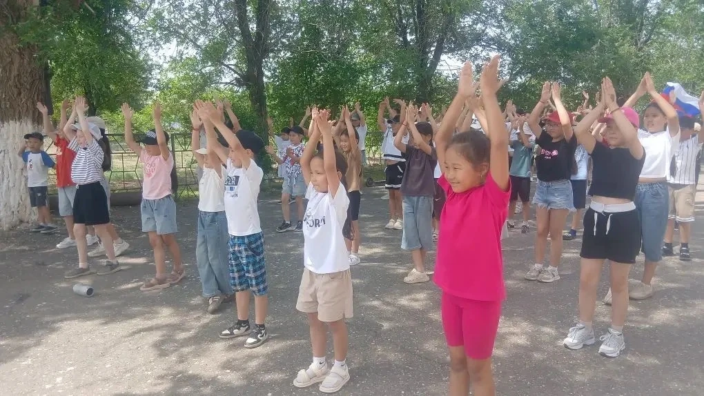 🤩 День седьмой: Шахматы, интеллект и патриотический дух!🙌

✨ Сегодняшний день в лагере прошел очен