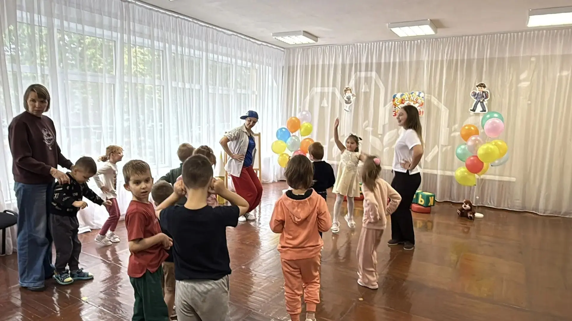 Праздник знаний у ребят,