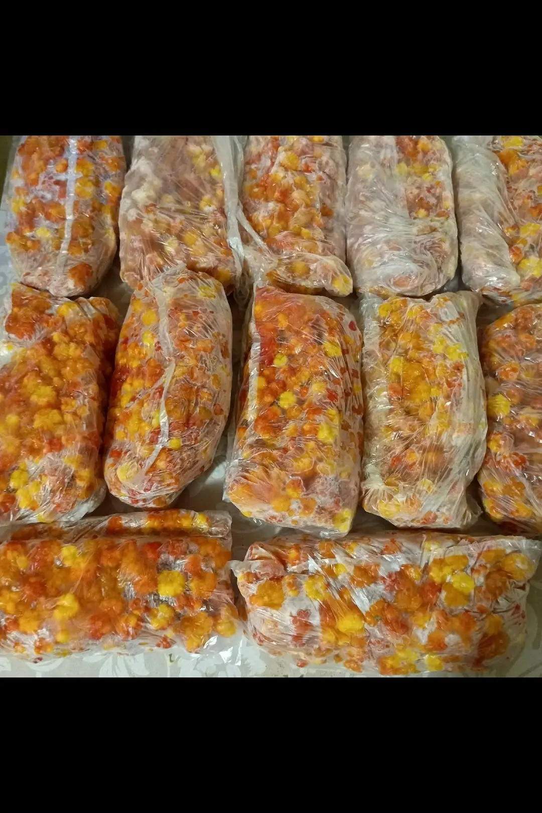 Продам замороженную морошку 1 литр 1200р