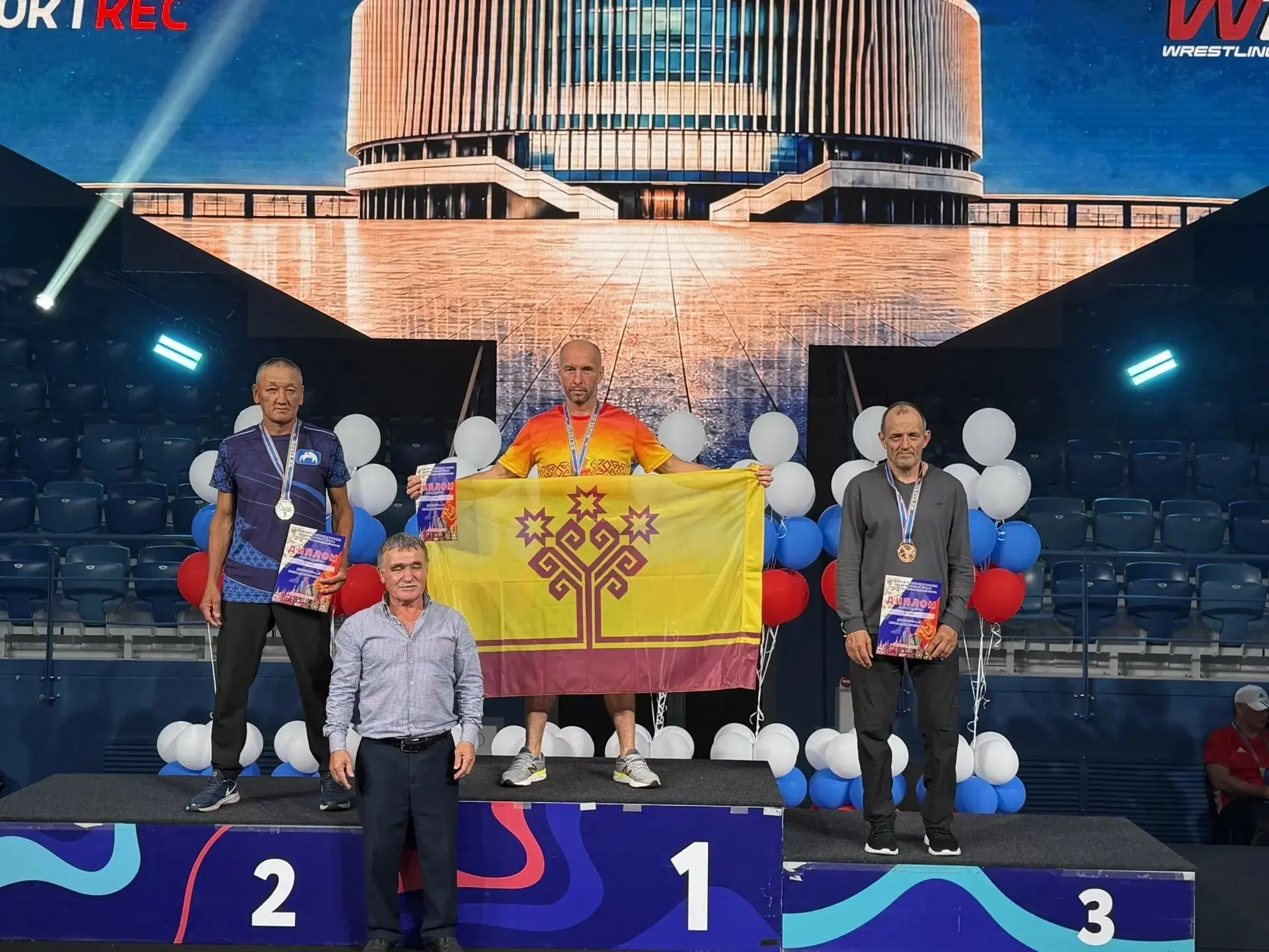 Сборная Чувашии завоевала пять медалей на чемпионате России по вольной борьбе среди вет...