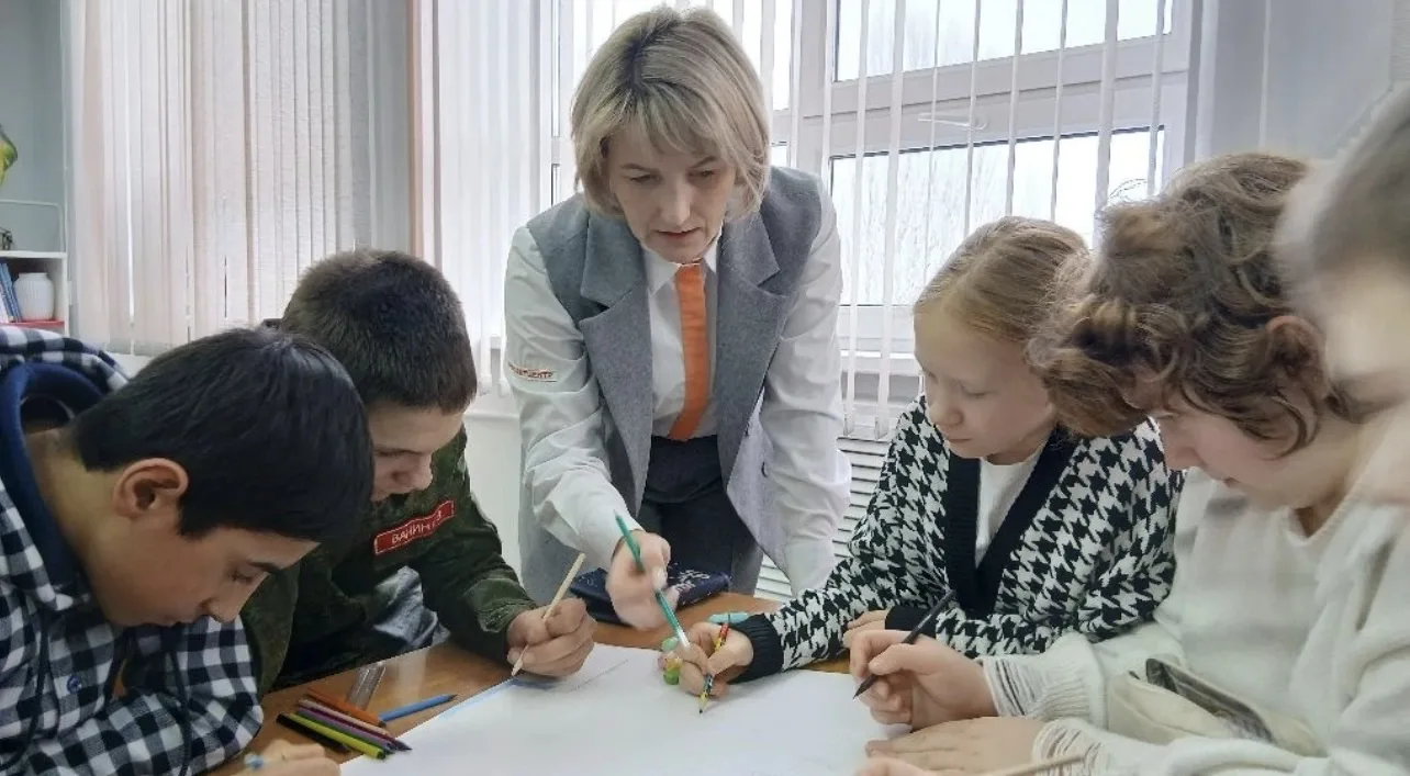 День без интернета глазами школьников💫  💥Накануне Международного дня без интернета семиклассники пер