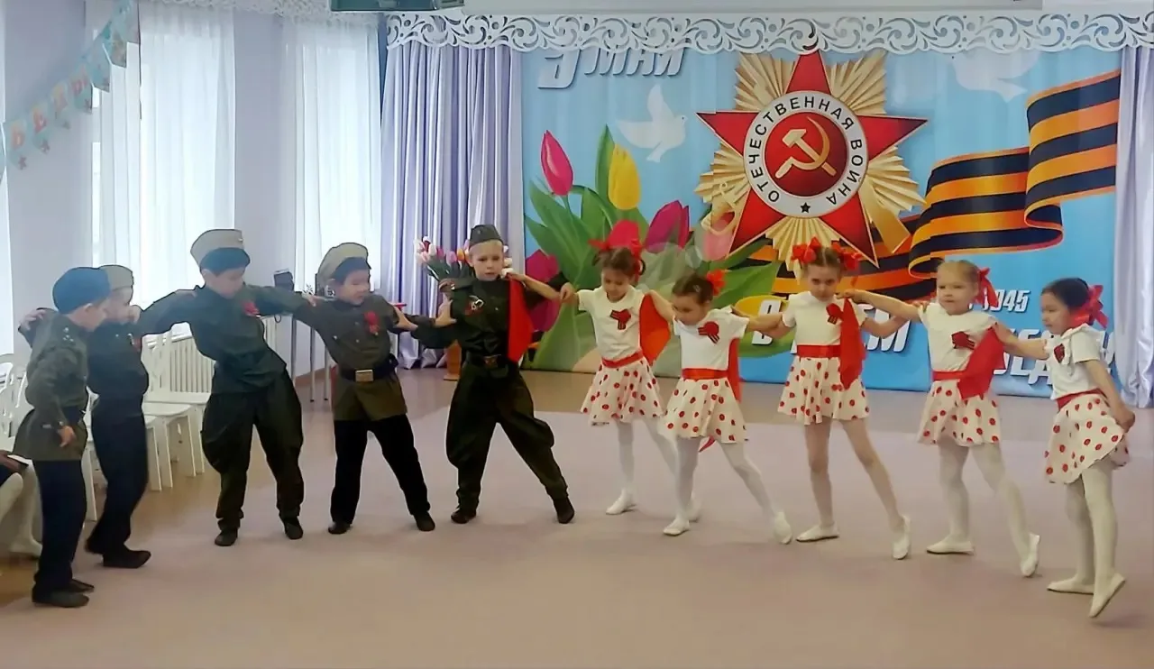 ⭐️ Дети о подвиге Великой Победы  На дошкольной площадке № 6 прошло трогательное патриотическое меро