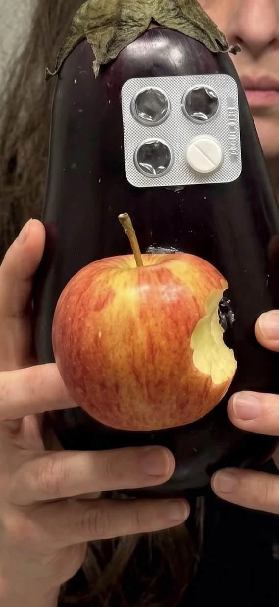 Крошки, новый 18 IPhone 😂🤘