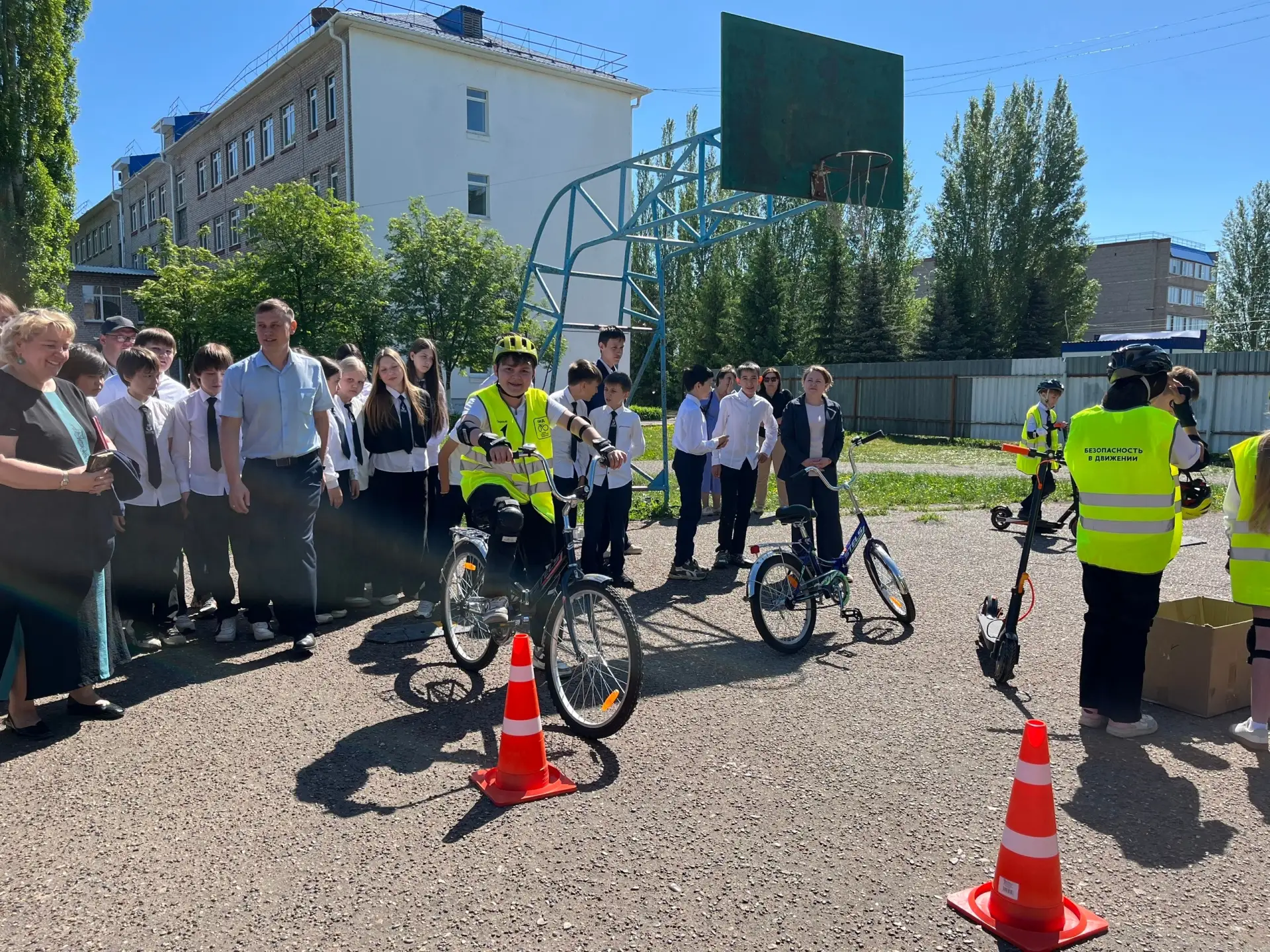 🚦 В школе прошёл мониторинг по профилактике детского дорожно-транспортного травматизма  Сегодня в на