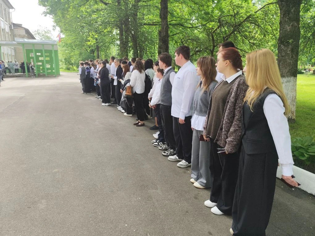 Сегодня, 2 июня, наши девятиклассники сдают первый основной государственный экзамен по ...
