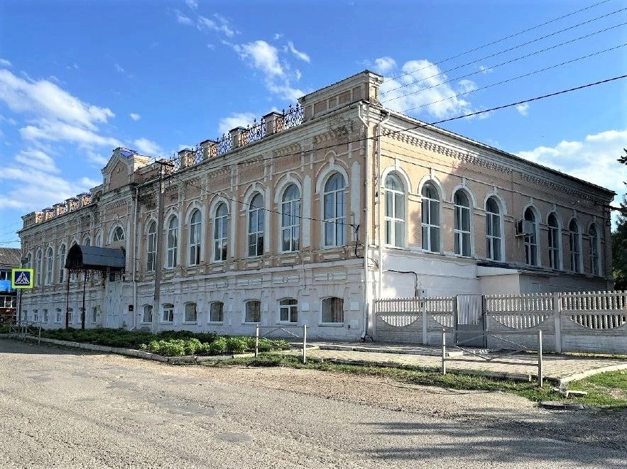 В Новокубанском районе утвердили предметы охраны 14 памятников архитектуры