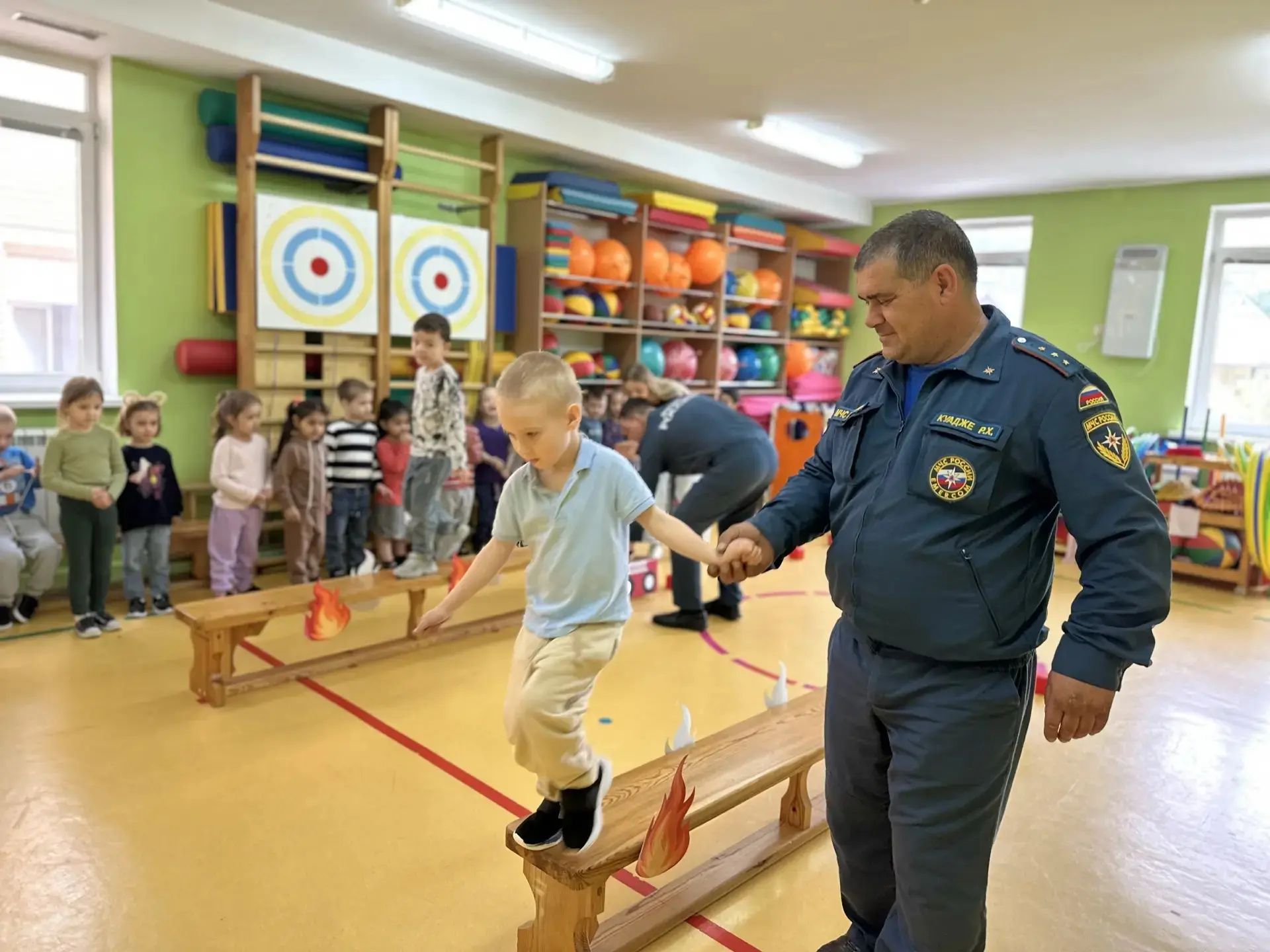 ПОТРЯСАЮЩИЙ понедельник "Непосед"