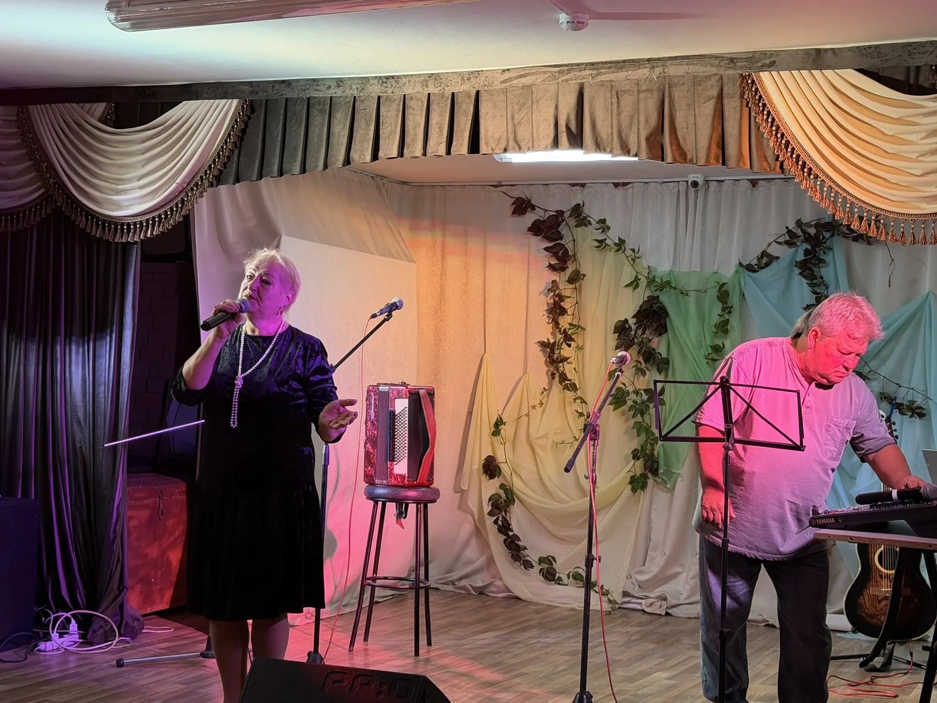 🎉 День пожилого человека: праздник тепла, мудрости и благодарности! 🎉