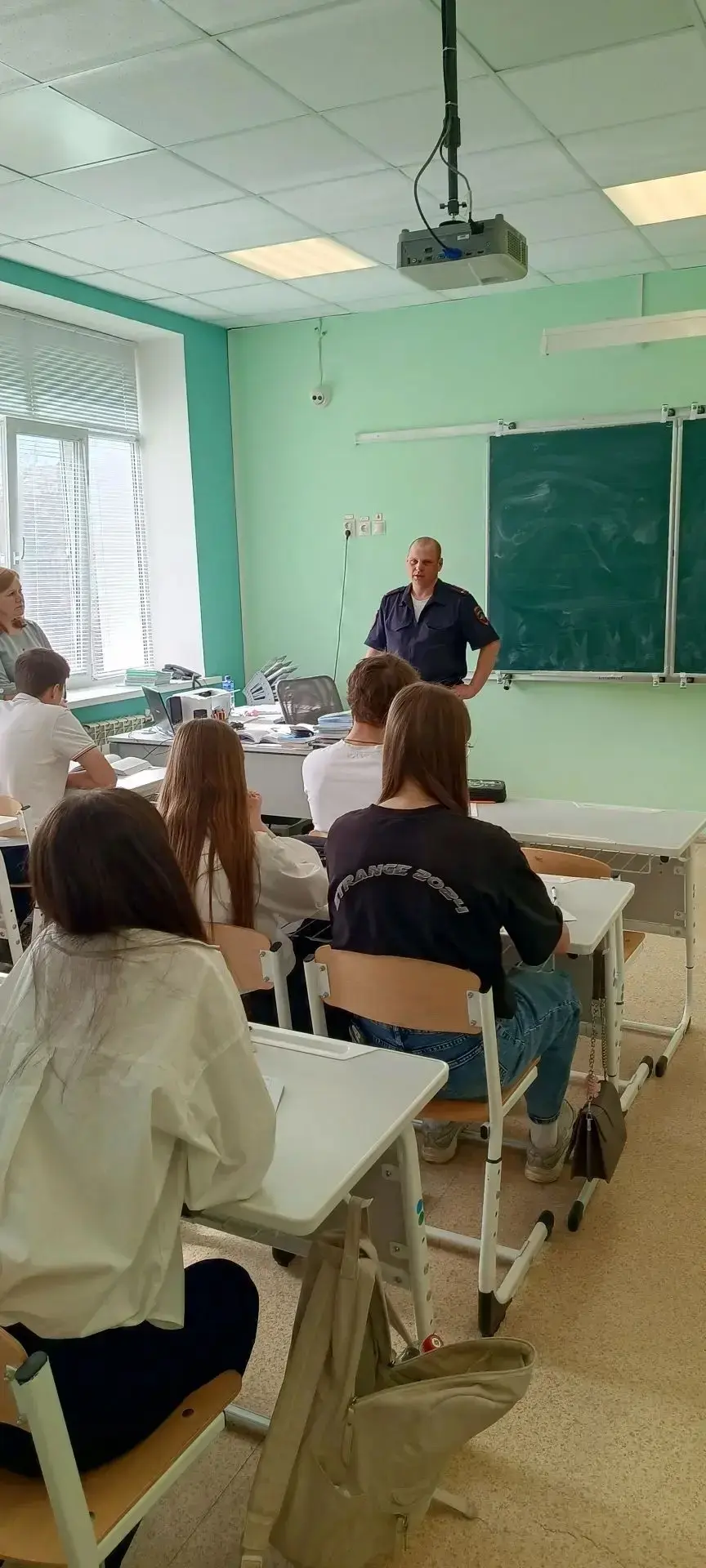 🚫 Важно знать и делать правильный выбор В гимназии в рамках профилактического мероприятия «Чистое по