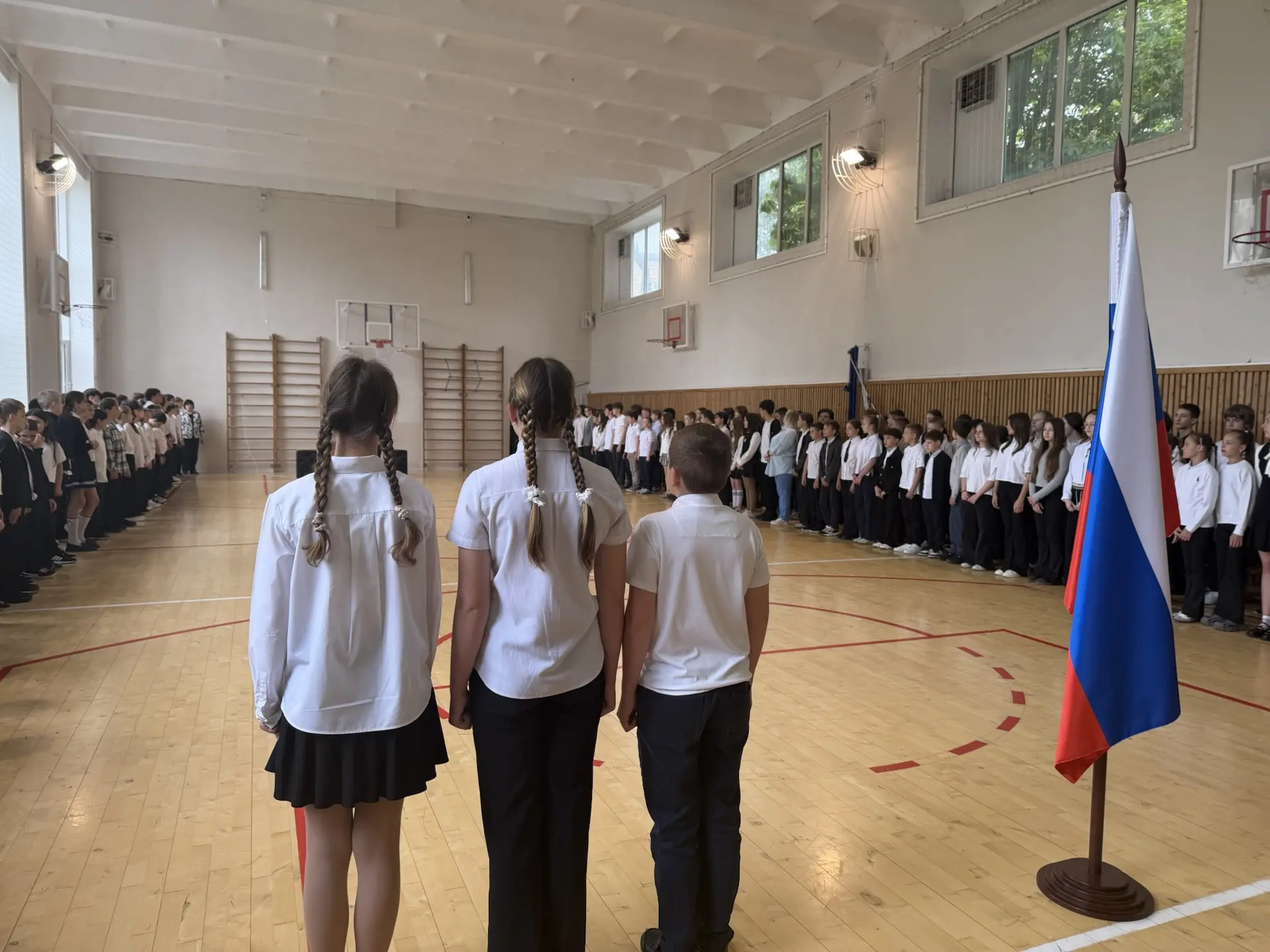 1️⃣8️⃣.0️⃣5️⃣.2️⃣0️⃣2️⃣6️⃣-Традиционная церемония поднятия Государственного флага и исполнение гимна