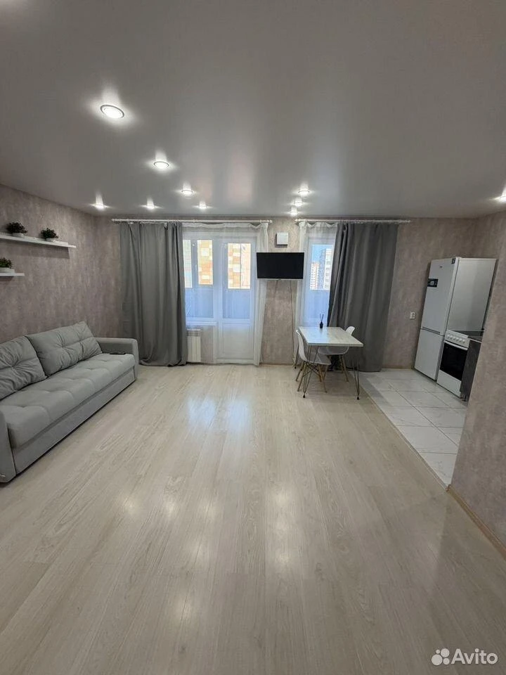 Сдам без посредников: студия, 36м²