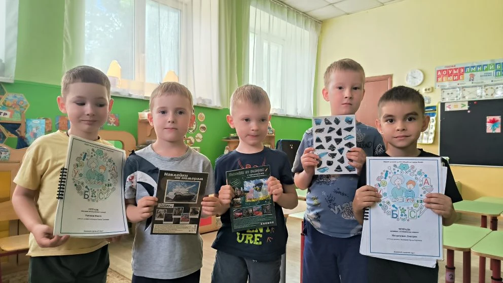 Этот год был для нас настоящим приключением! Мы не только ставили звуки и учили новые слова, но и вм