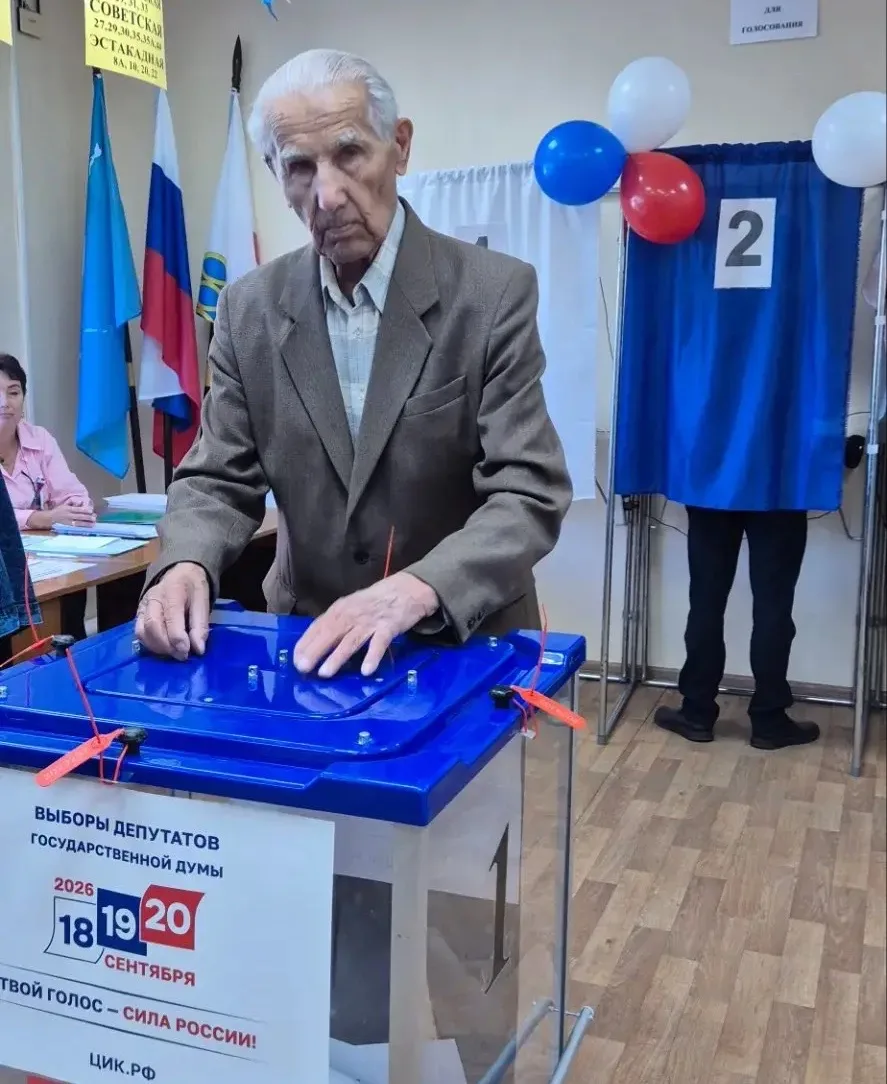 Почетный гражданин Поронайского муниципального округа и Сахалинской области, ветеран Ве...