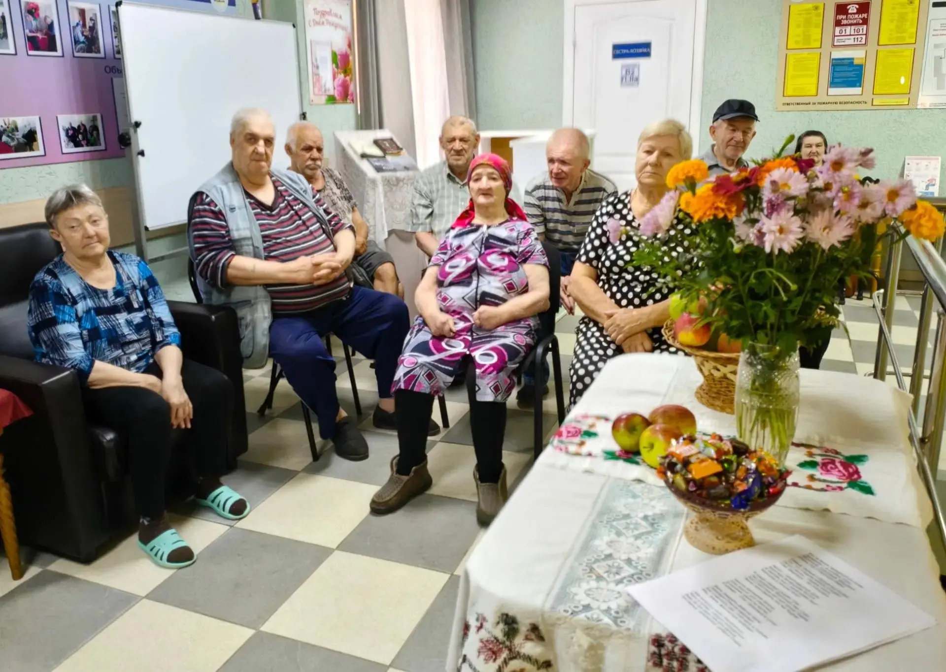 🎉 Творческий час «Яблочный спас»: тепло, уют и аромат яблок! 🎉В нашем доме прошёл душ...