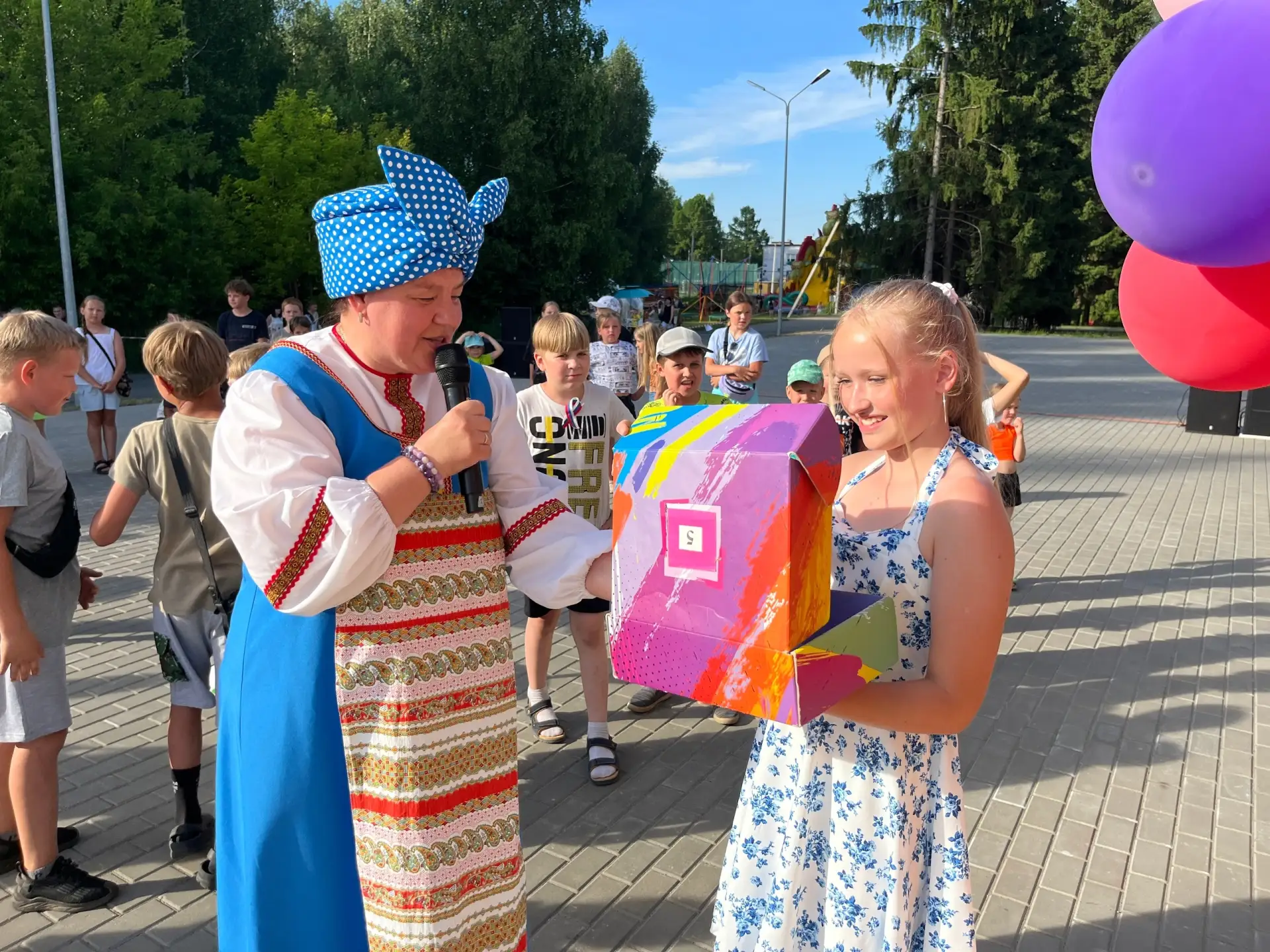 День поселка

12 июня в поселке Большое Козино состоялось масштабное праздничное мероприятие, объеди