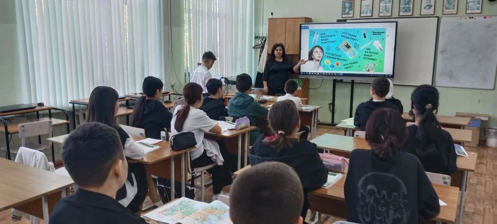 🧹 Чисто не там, где убирают, а там, где не мусорят!  В рамках Всероссийской недели субботников и в ц