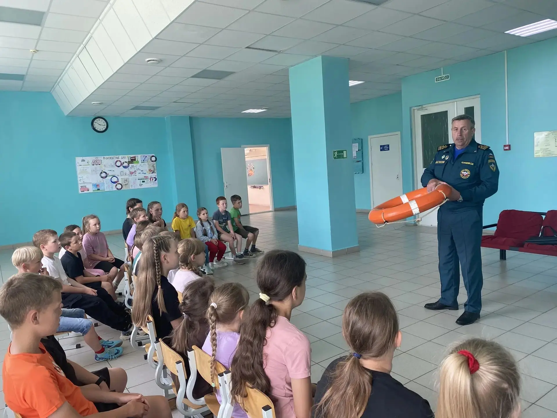 Безопасность на воде 🛟 

Сегодня руководитель Прилузского участка ФКУ «Центр ГИМС МЧС России по Рес