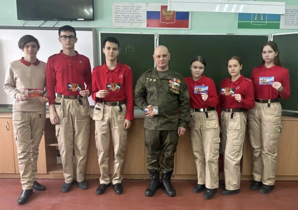 ⭐ Встреча с героем ⭐  В рамках месячника военно-патриотического воспитания прошла встреча с ветерано