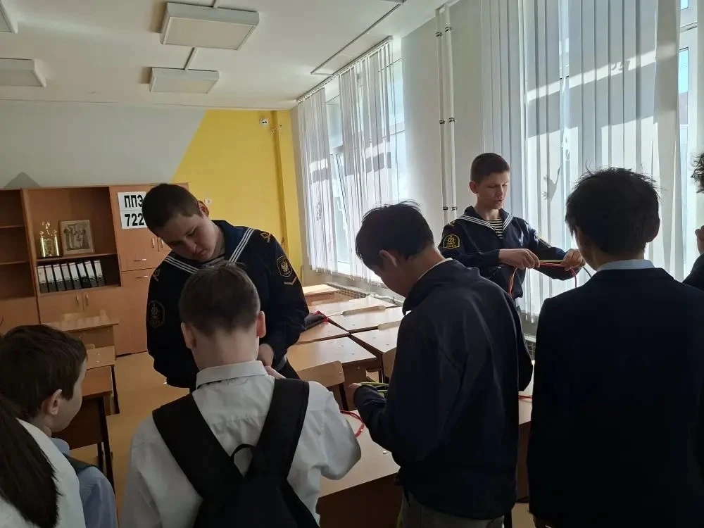 ПРОФОРИЕНТАЦИЯ В ДЕЙСТВИИ.  Сотрудники отдела профориентации и взаимодействия с потребителями ЯИВТ О