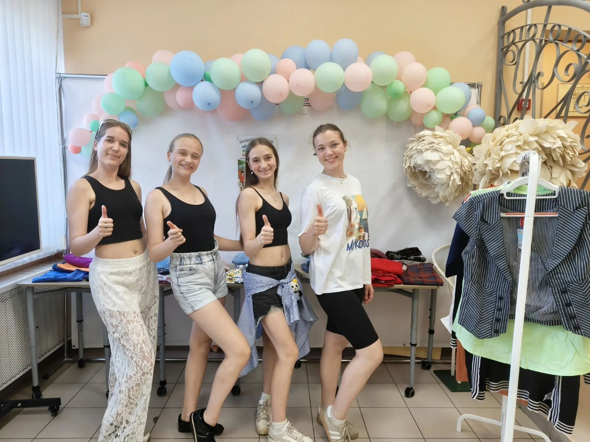 В МК «Бриг» продолжается экологическая акция по сбору и обмену вещами «Отдай лишнее, возьми нужное, 