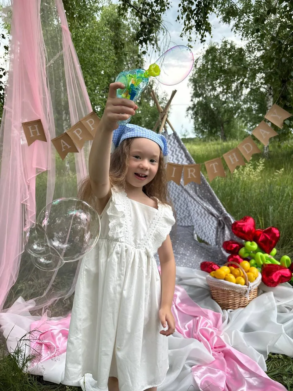 «Летнее настроение)»

Регина, спасибо 🫶🏻

Косынка
Платье
Шары
