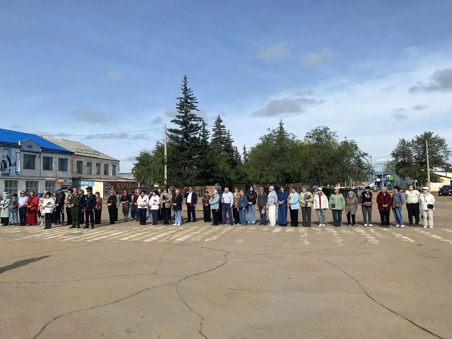 🔥 Сотрудники филиала МФЦ в Хоринском районе приняли участие в митинге, посвящённом Дню...
