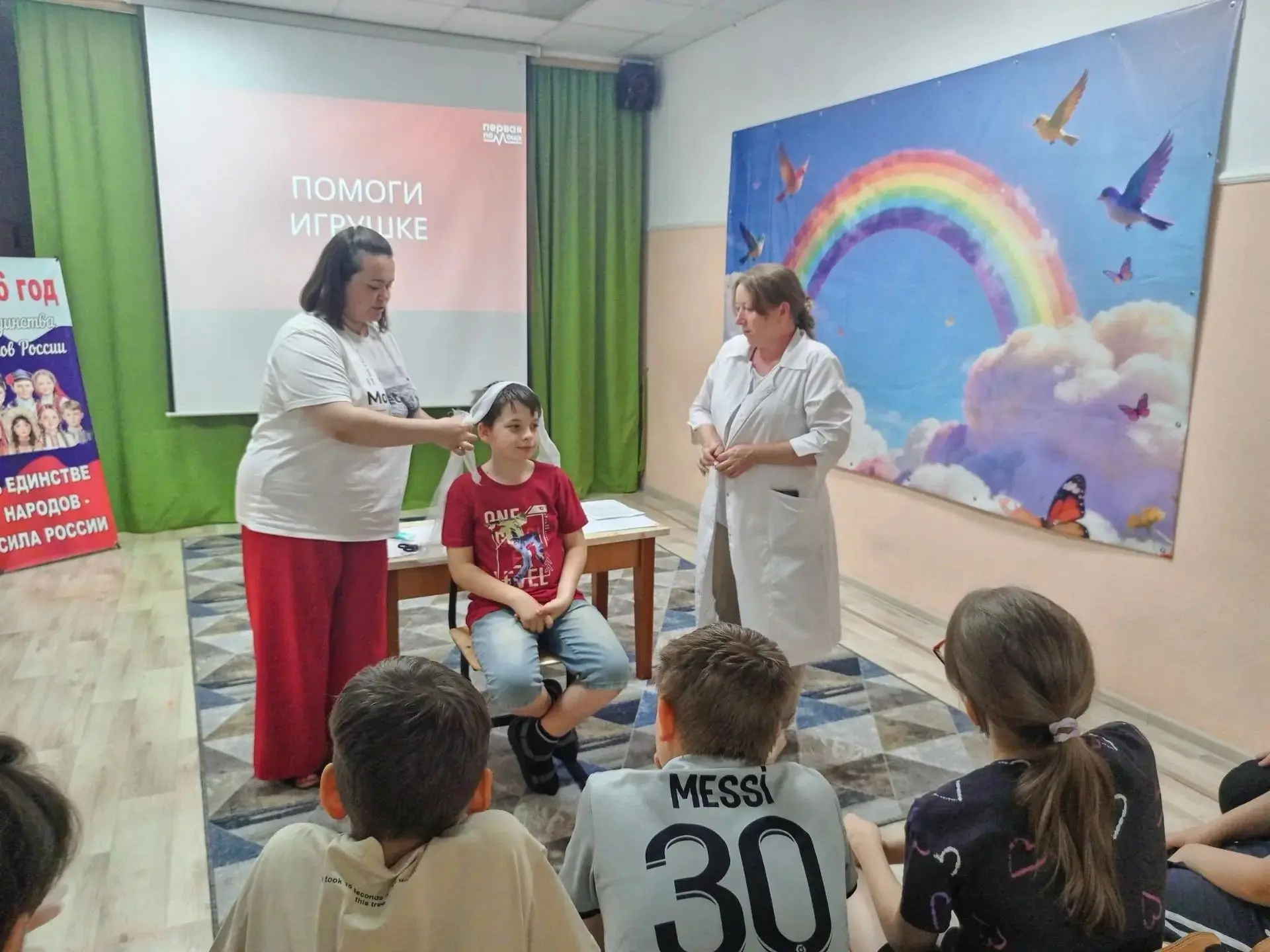 Наши активисты Движения Первых организовали для ребята из лагеря  "Радуга" увлекательный и полезный 