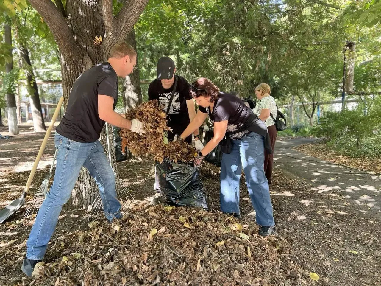 🧹 Краснодарцы собрали более 670 кубометров мусора на субботнике.